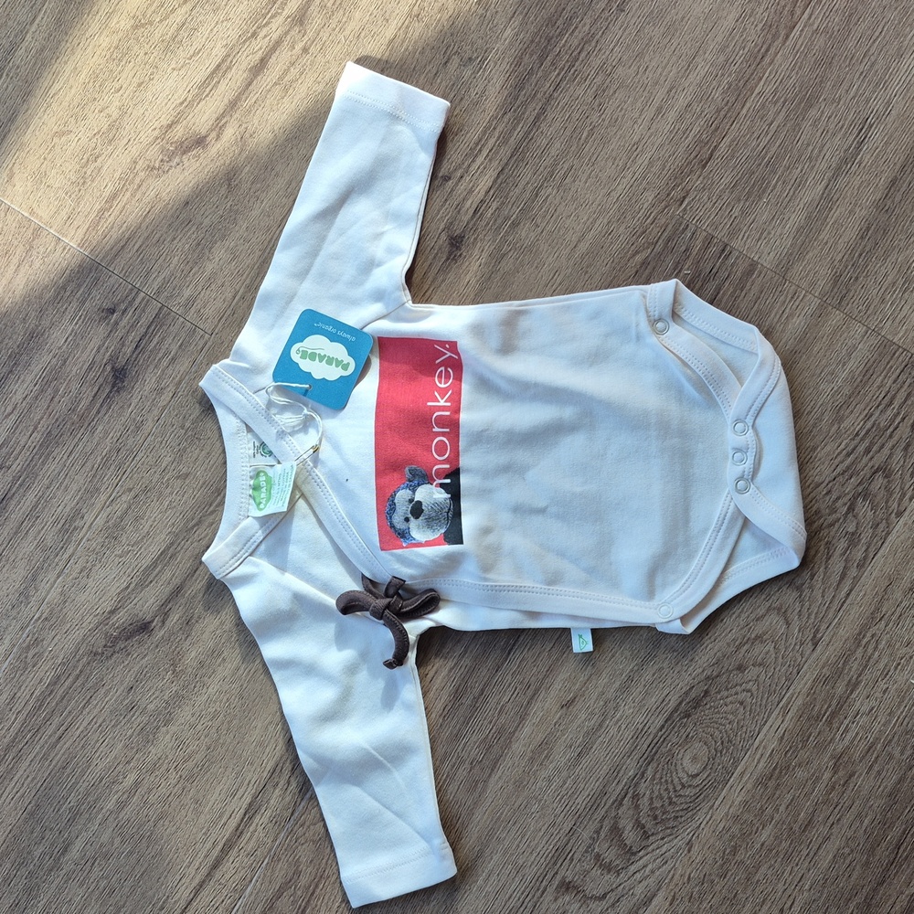 NWT Parade Organics Long Sleebe kimono onesie 0-3m